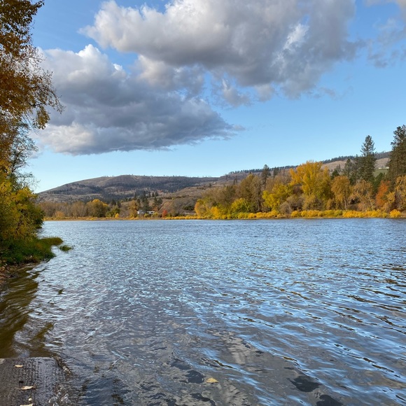 Meet your Posher, Rebecca Ball ❣️ - Picture 13 of 13